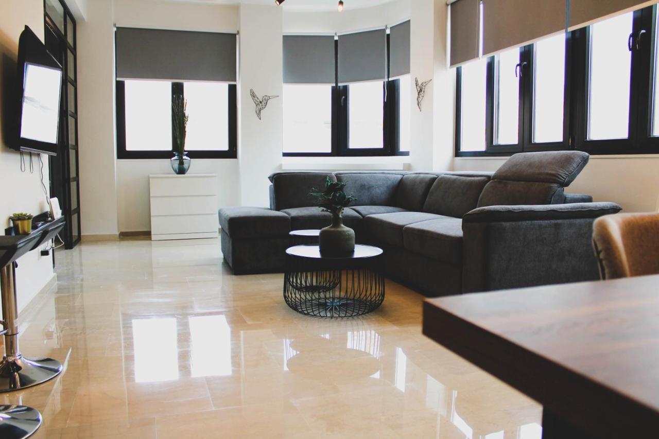 Sunlight - Volos City Center Spacious Modern Apartments Екстер'єр фото