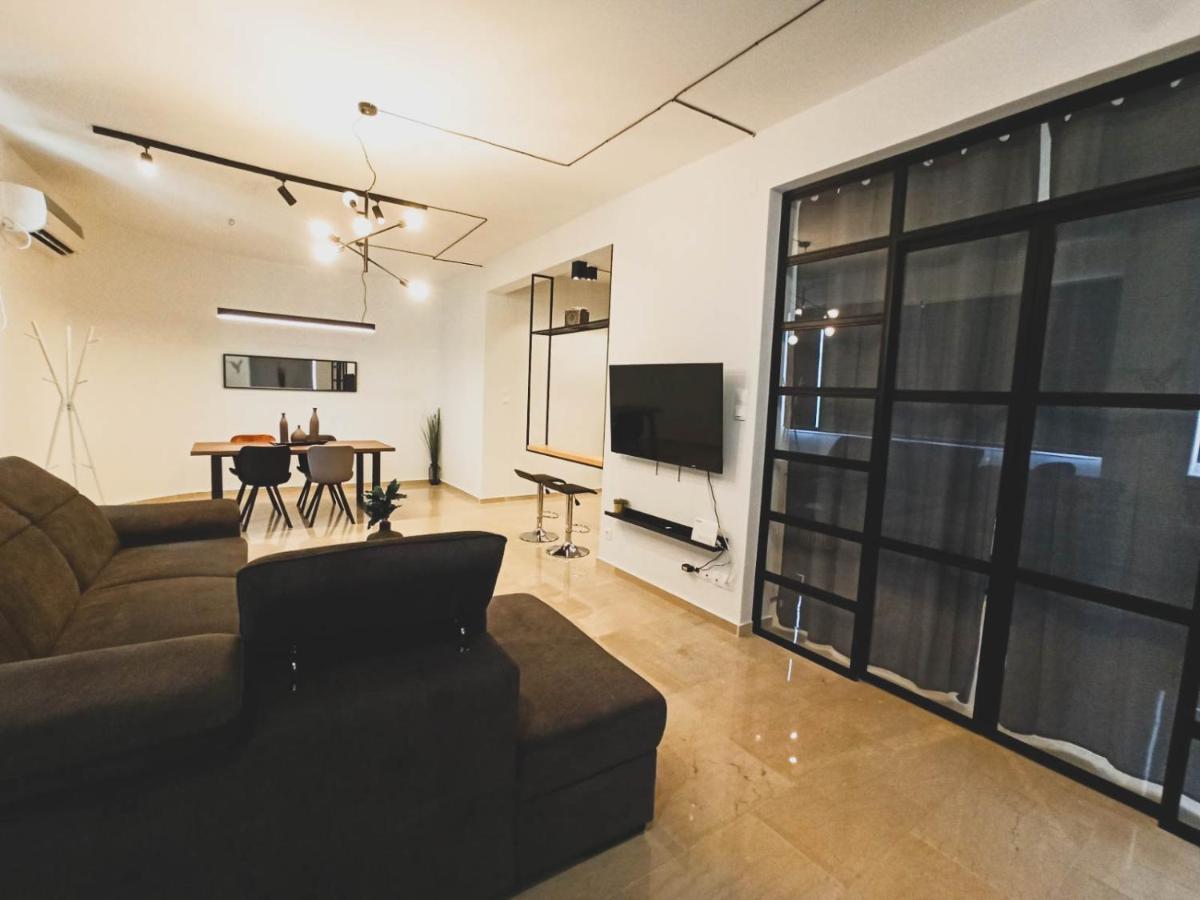 Sunlight - Volos City Center Spacious Modern Apartments Екстер'єр фото