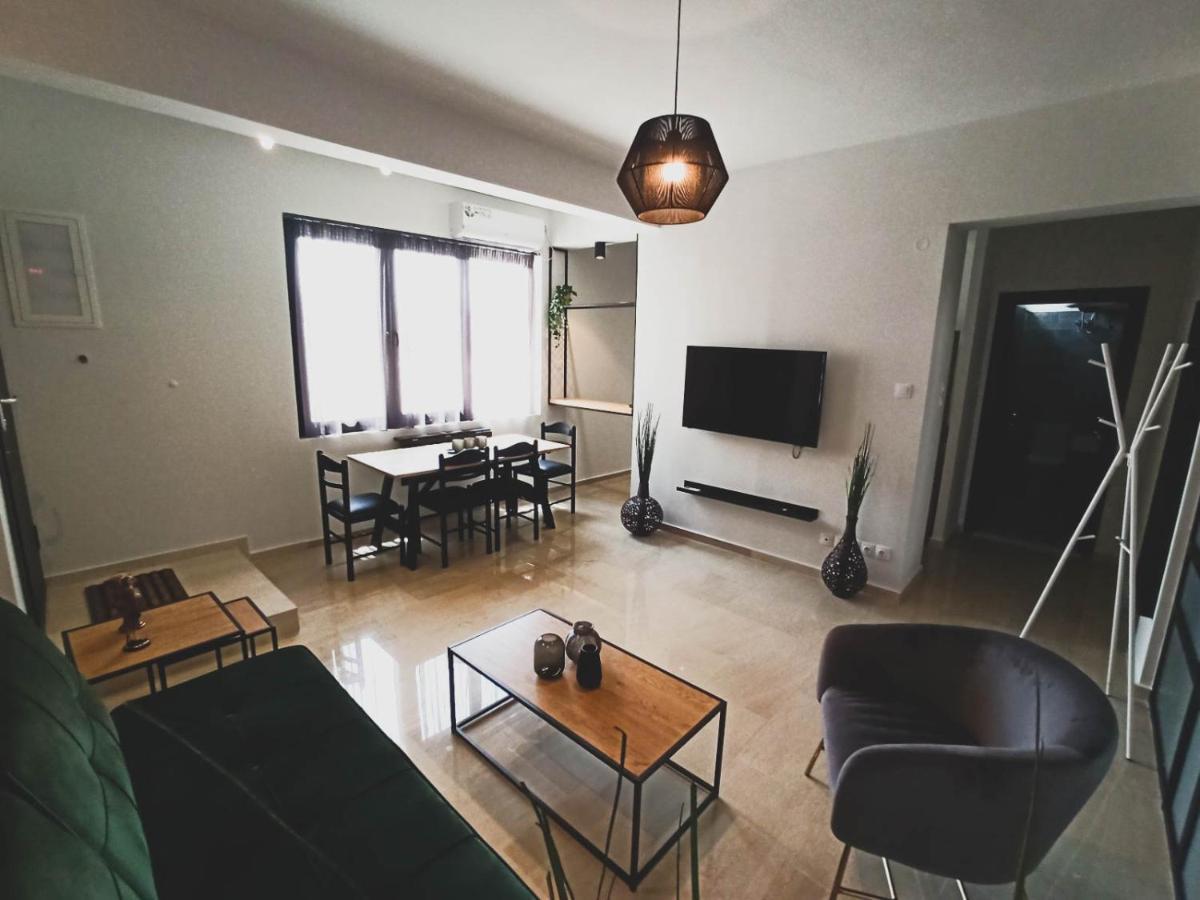 Sunlight - Volos City Center Spacious Modern Apartments Екстер'єр фото