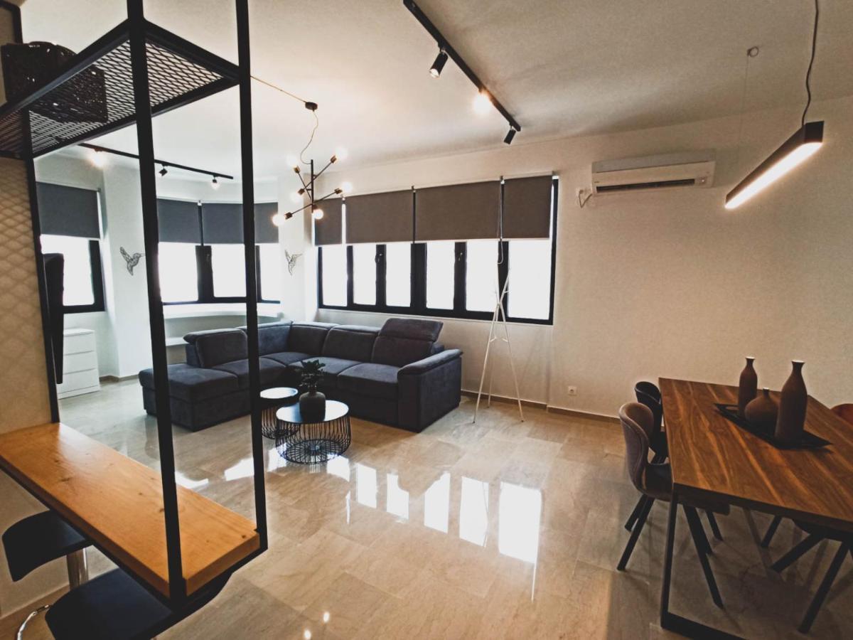 Sunlight - Volos City Center Spacious Modern Apartments Екстер'єр фото